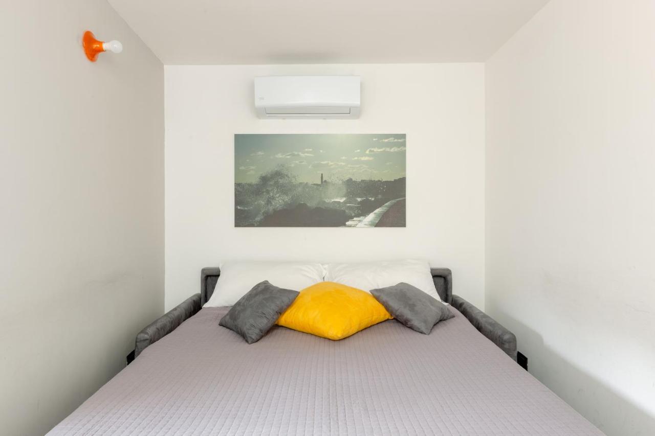 Just Here Apartments - La Mansarda Bari Ngoại thất bức ảnh