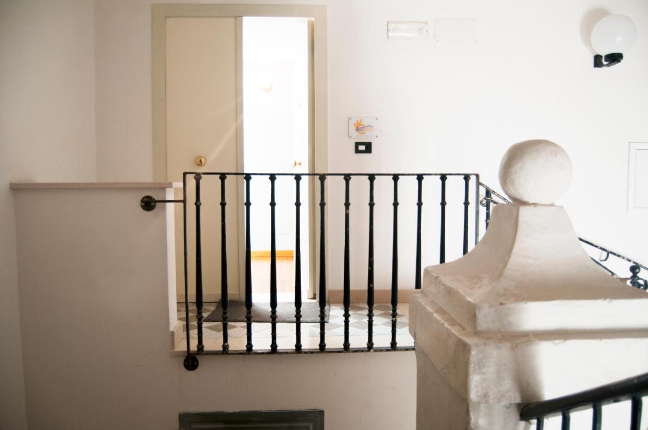 Just Here Apartments - La Mansarda Bari Ngoại thất bức ảnh