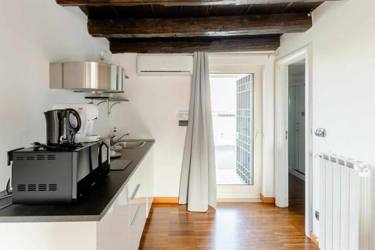 Just Here Apartments - La Mansarda Bari Ngoại thất bức ảnh